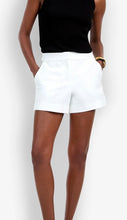 Corbin 2 Short