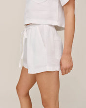 Double Pleat Tie Short