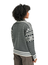 Leknes Sweater