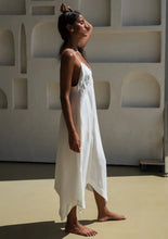 Inez Linen Dress